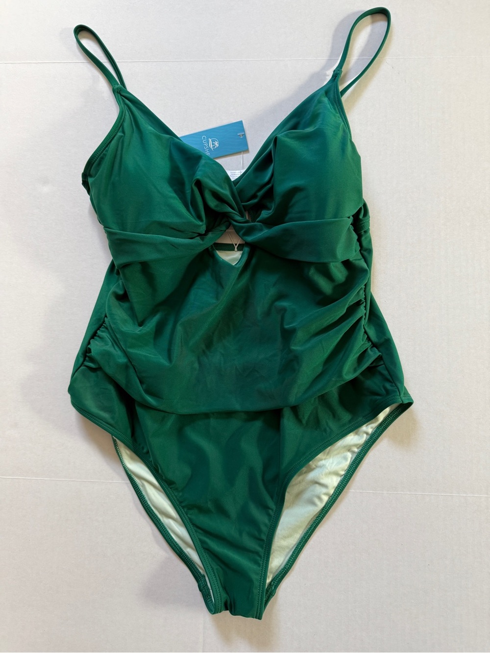 Cupshe Cutout Ruched Twist Front One-Piece Swimsuit, emerald green, L(12-14)